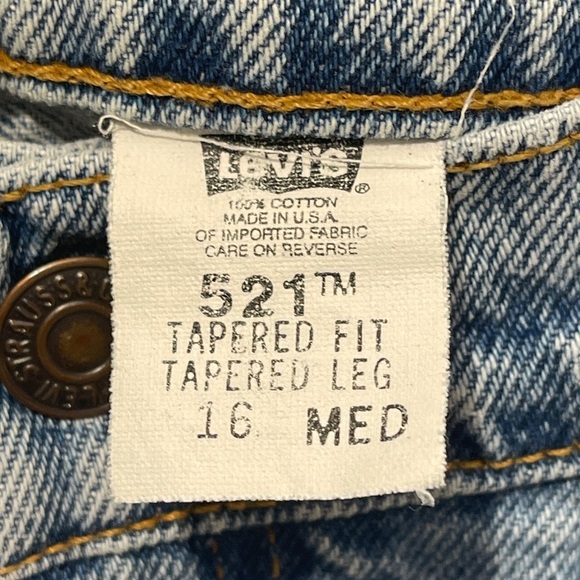 90's Vintage Levi's 521 Tapered Fit Tapered Leg Lightwash High Waisted Jeans 16 - Picture 4 of 9